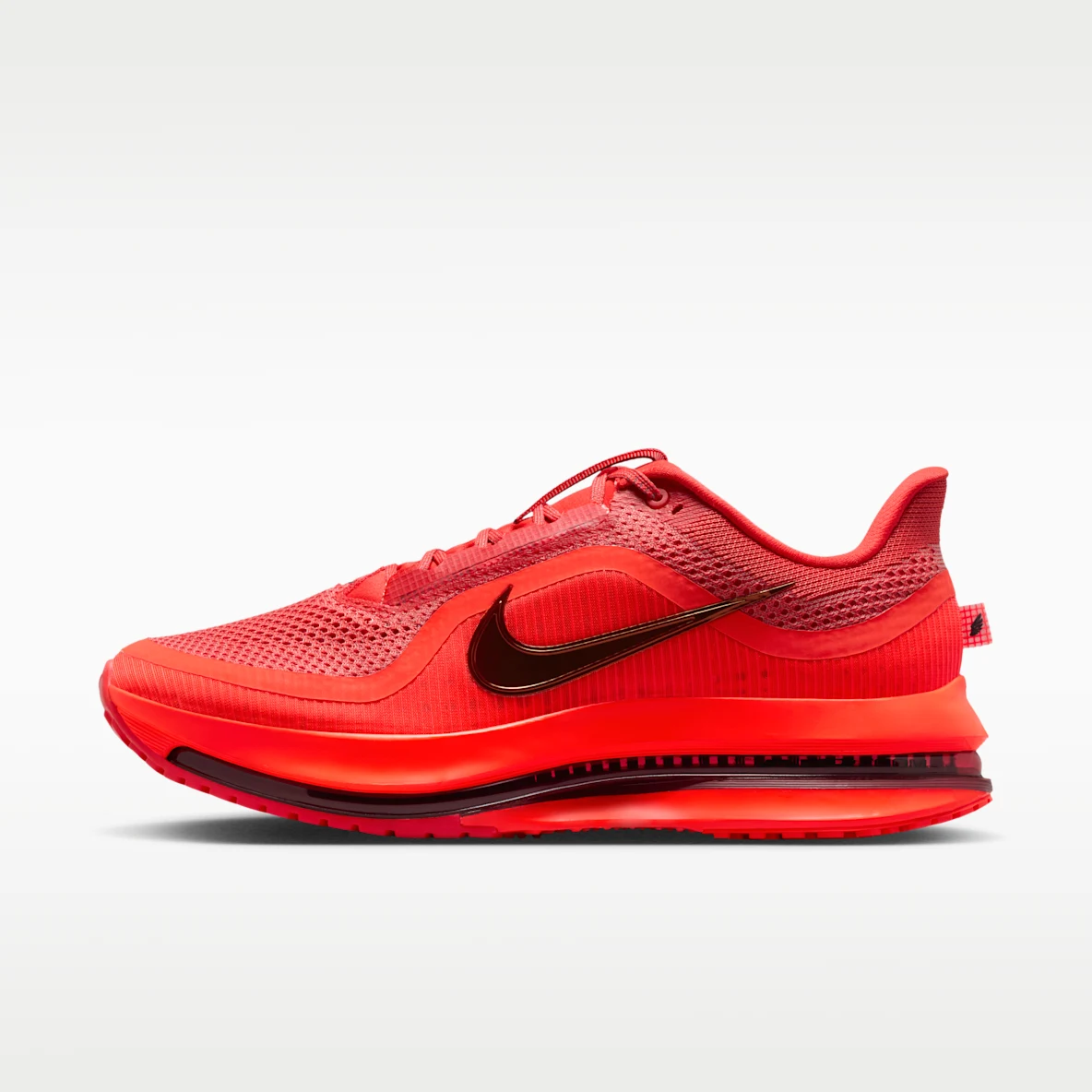 https://maze-copaw.oss-cn-guangzhou.aliyuncs.com/eval-images/b2-mm-01-nike-pegasus.png